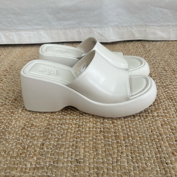 Zara Shoes Zara Y2k Chunky Off White Sandal Slides Size 4 Thick